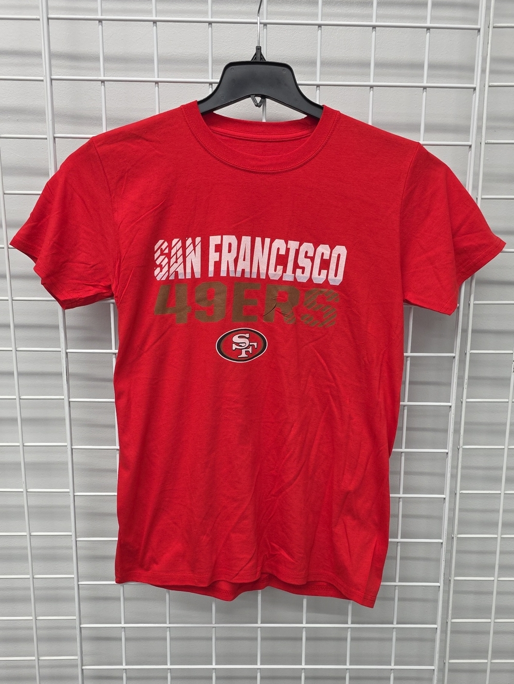 NFL San Francisco 49ers Red Color Size Medium T-shirt